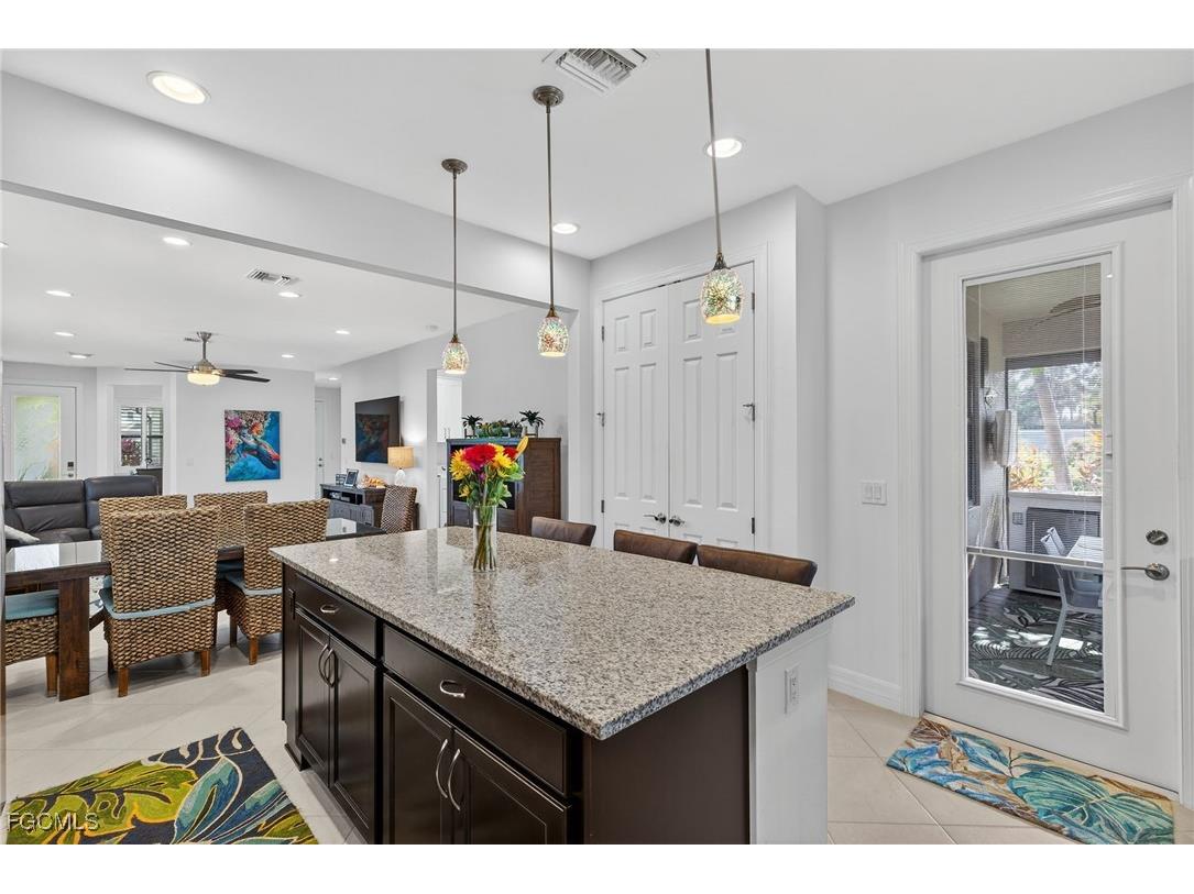 12048 Moorhouse Place Fort Myers FL 33913 2025026233 image6