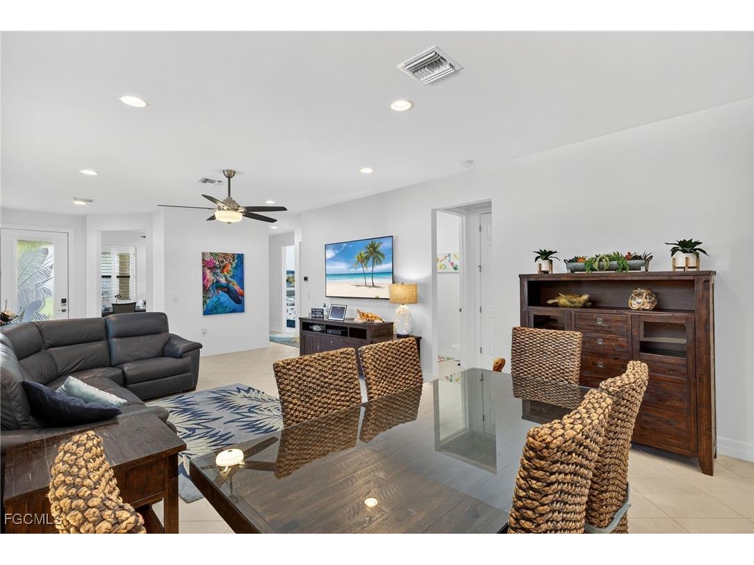 12048 Moorhouse Place Fort Myers FL 33913 2025026233 image9