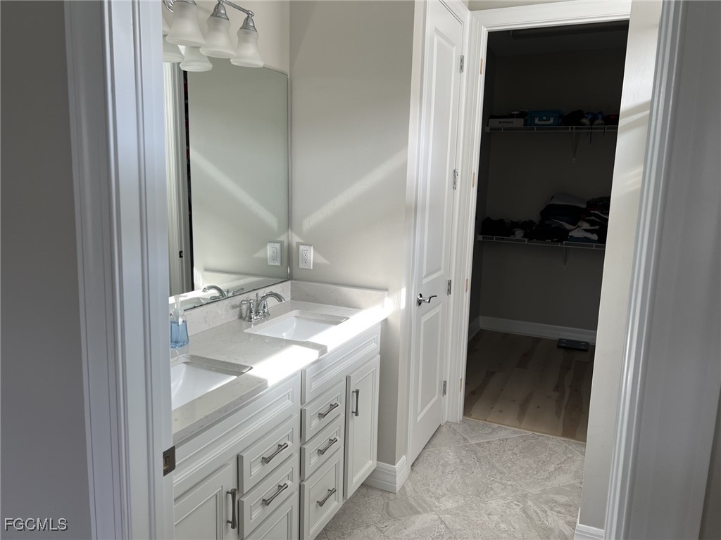 12048 Westmoreland Way Fort Myers FL 33913 2025021950 image18