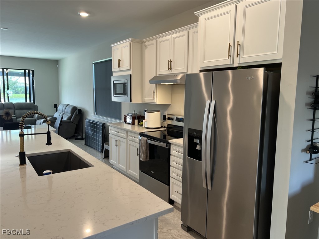 12048 Westmoreland Way Fort Myers FL 33913 2025021950 image5