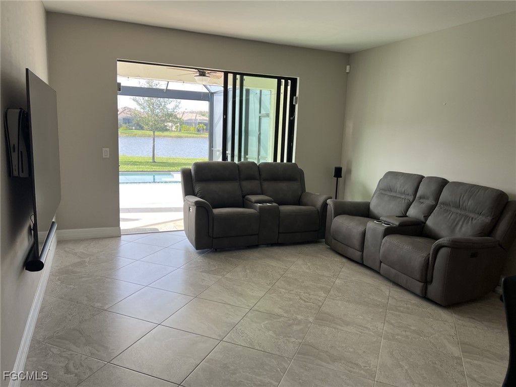 12048 Westmoreland Way Fort Myers FL 33913 2025021950 image8