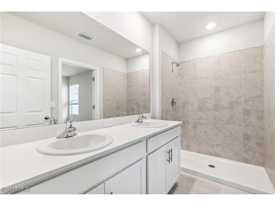 1205 Brooklands Drive Fort Myers FL 33905 226002304 image13