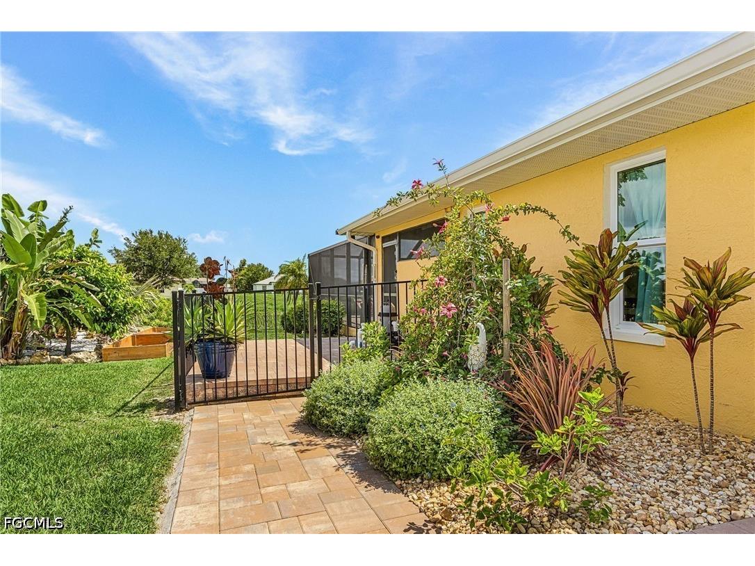 1205 NE 11th Terrace Cape Coral FL 33909 2026025460 image13
