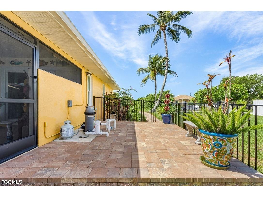 1205 NE 11th Terrace Cape Coral FL 33909 2026025460 image16