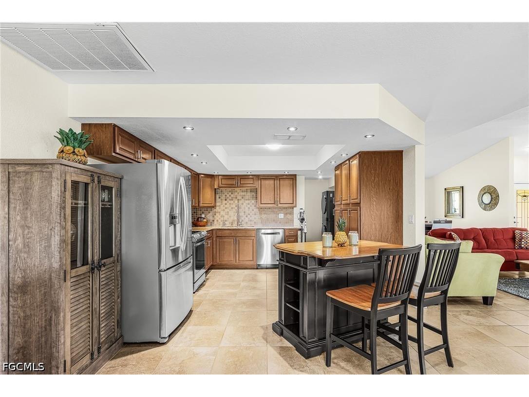 1205 NE 11th Terrace Cape Coral FL 33909 2026025460 image20