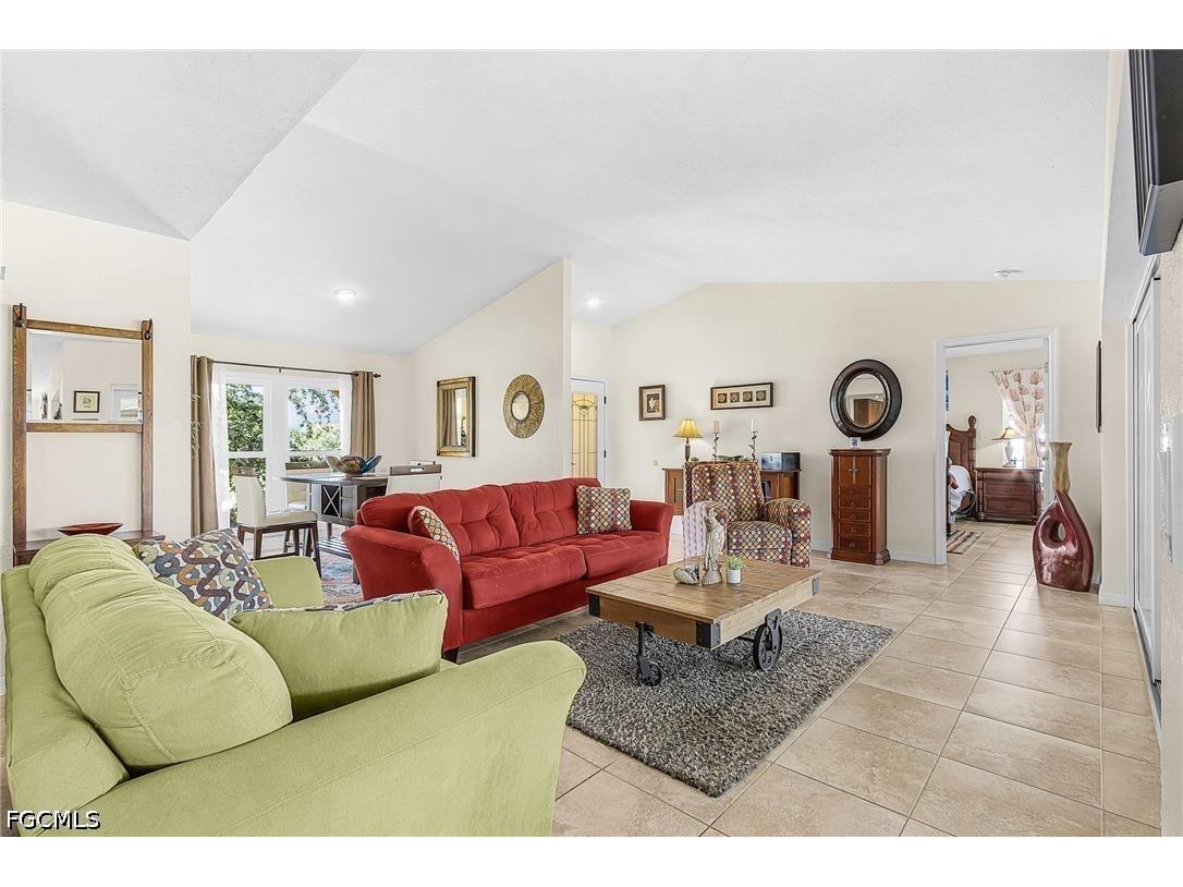 1205 NE 11th Terrace Cape Coral FL 33909 2026025460 image23