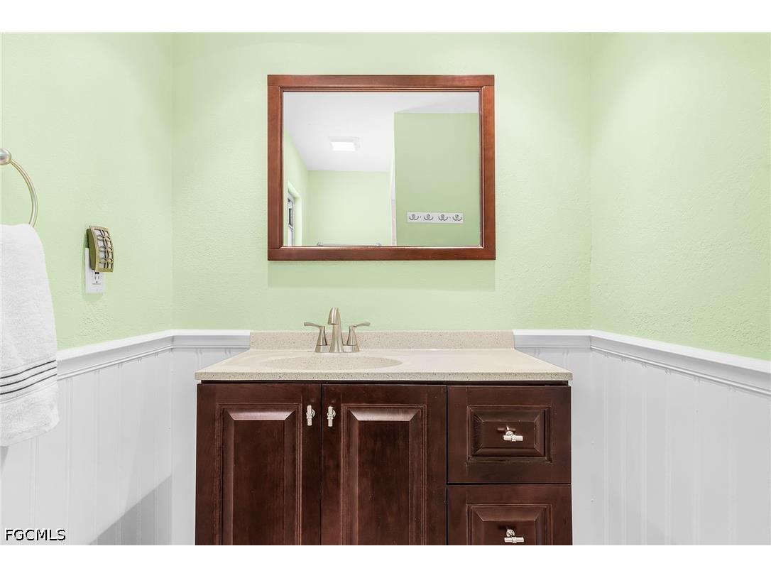 1205 NE 11th Terrace Cape Coral FL 33909 2026025460 image29