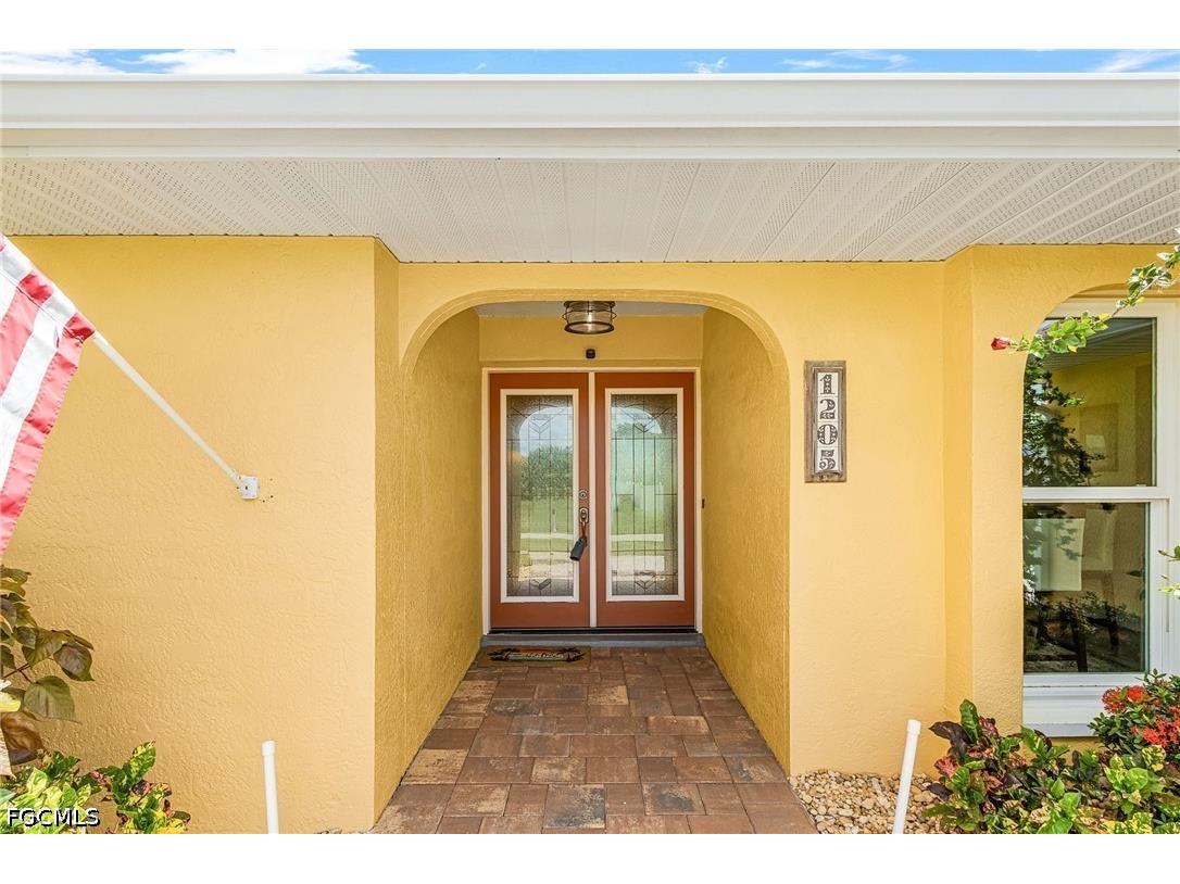 1205 NE 11th Terrace Cape Coral FL 33909 2026025460 image3