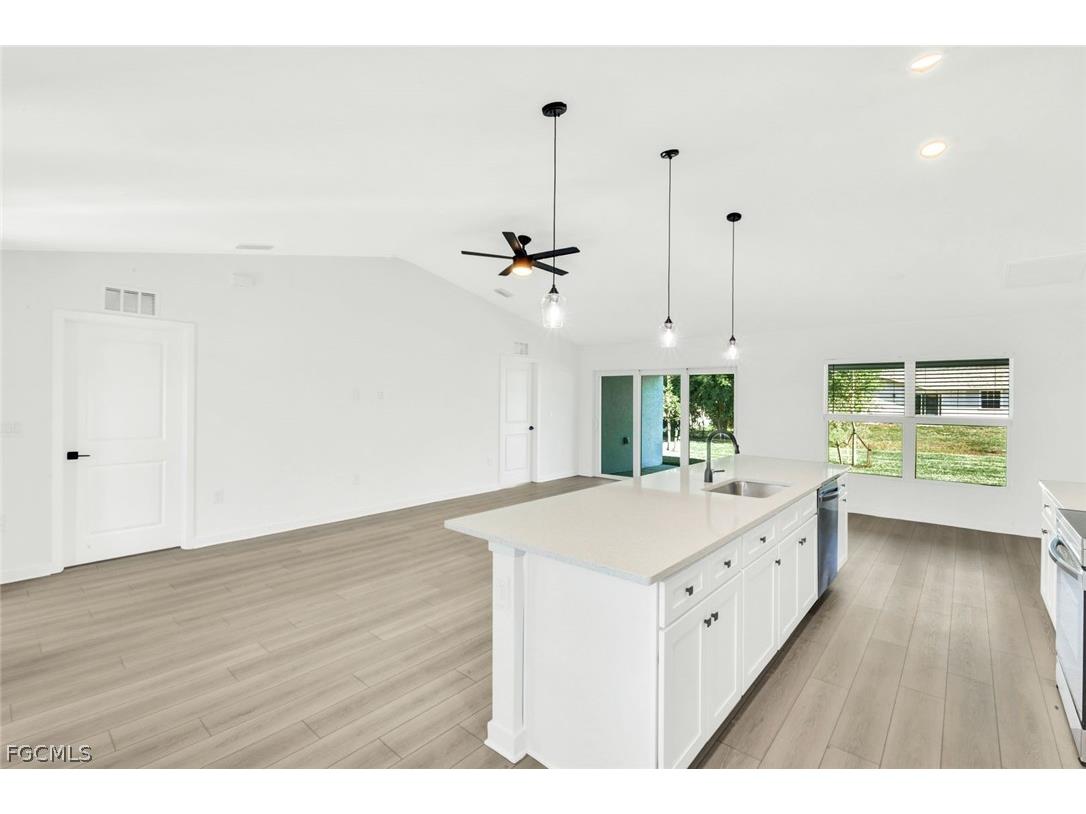 1205 NE 12th Street Cape Coral FL 33909 2026013879 image8