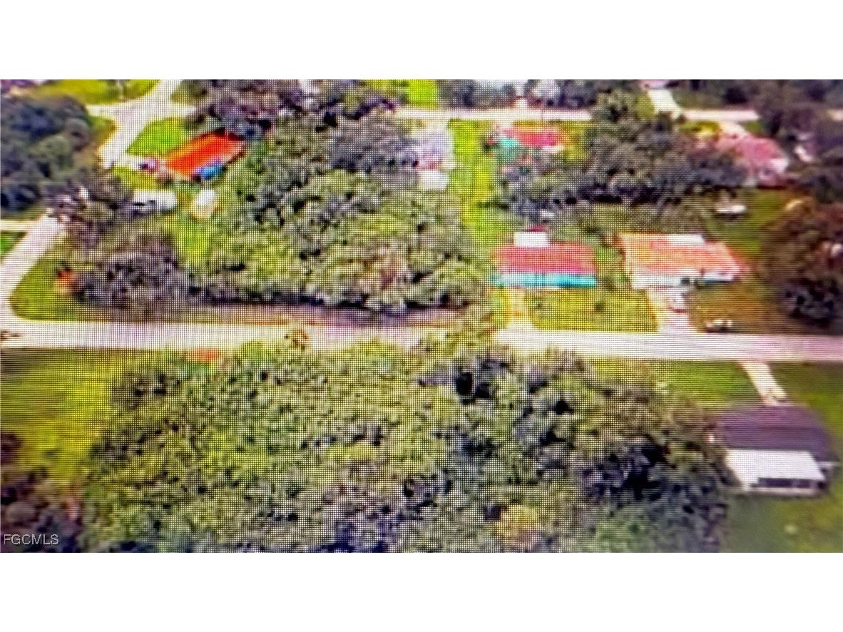 1205 Oxsalida Street Port Charlotte FL 33952 2025016983 image1