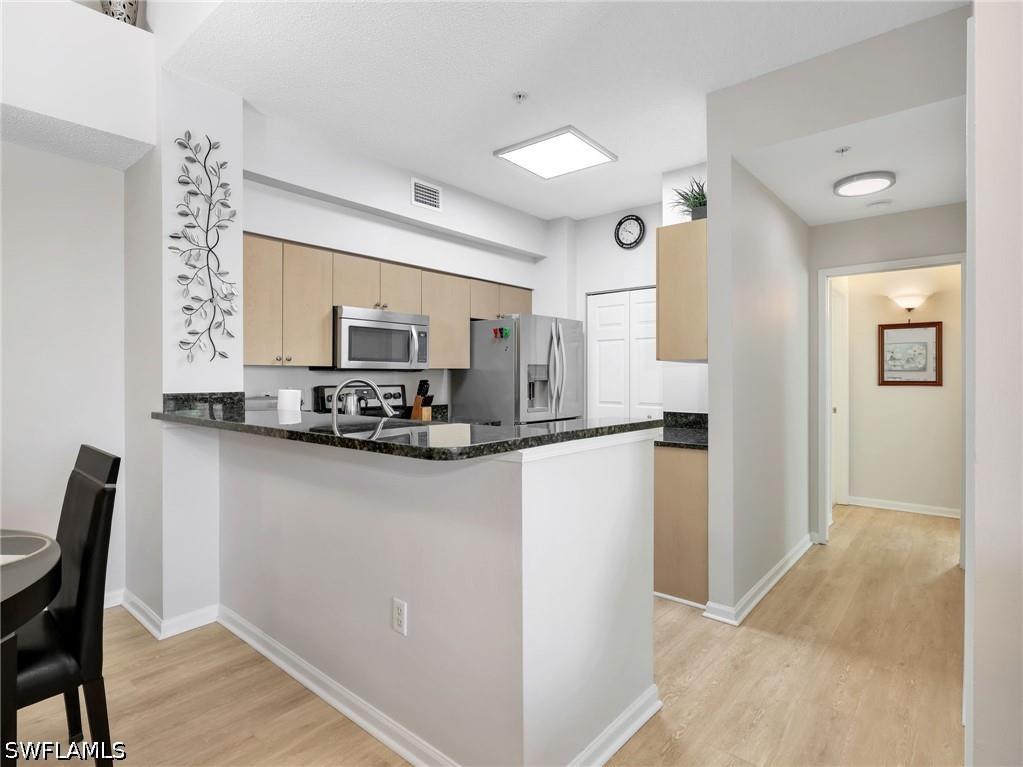 1205 Reserve Way #302 Naples FL 34105 226019655 image12