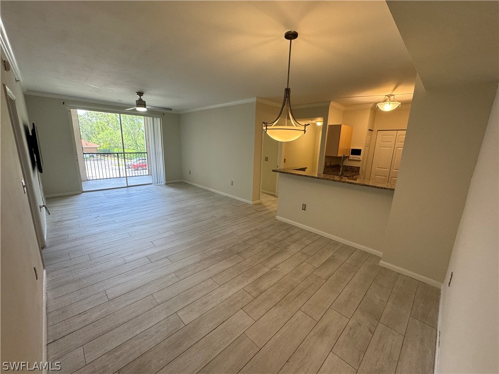 1205 Reserve Way #8 Naples FL 34105 224044990 image1