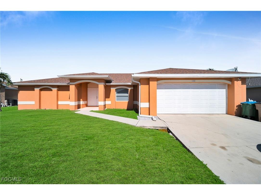 1205 SW 14th Terrace Cape Coral FL 33991 2025016118 image1