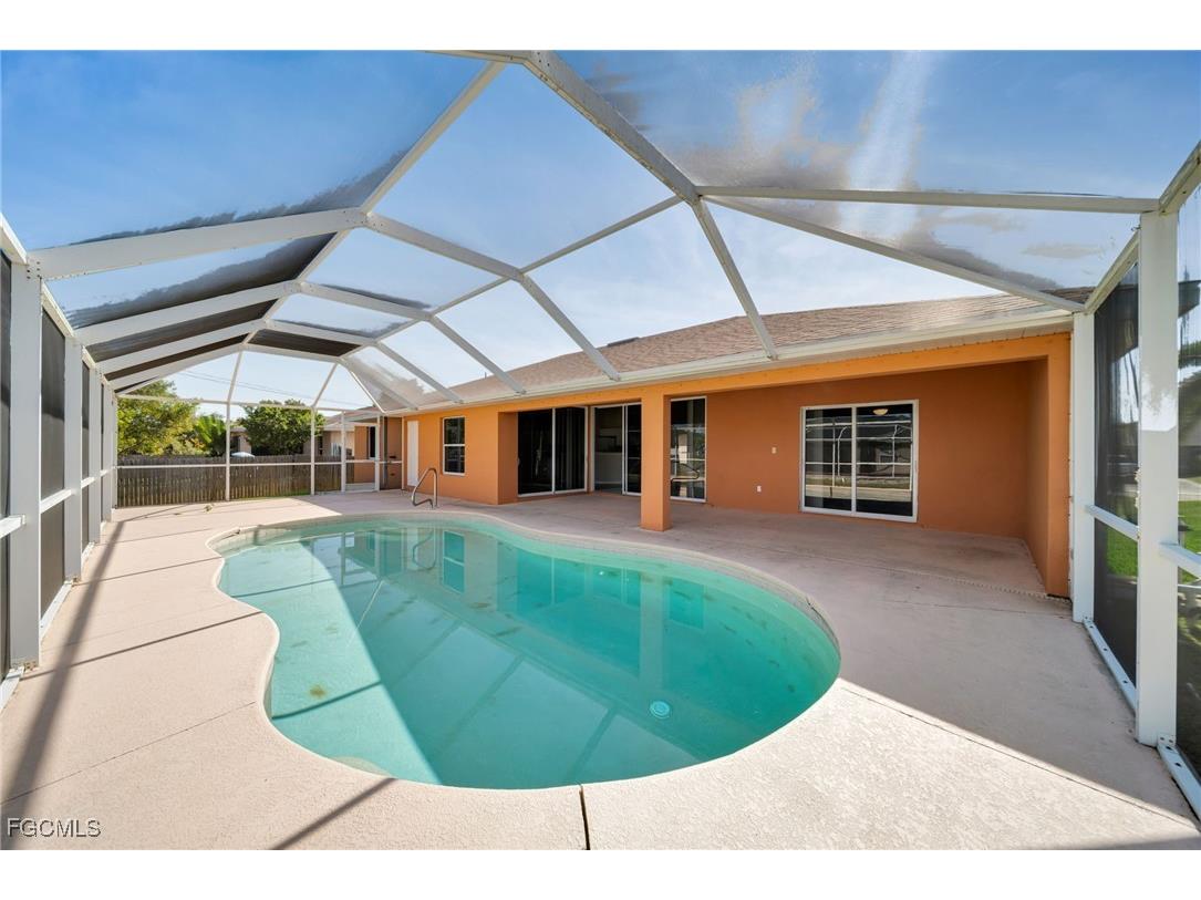 1205 SW 14th Terrace Cape Coral FL 33991 2025016118 image2