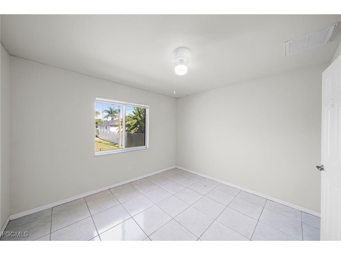 1205 SW 14th Terrace Cape Coral FL 33991 2025016118 image23