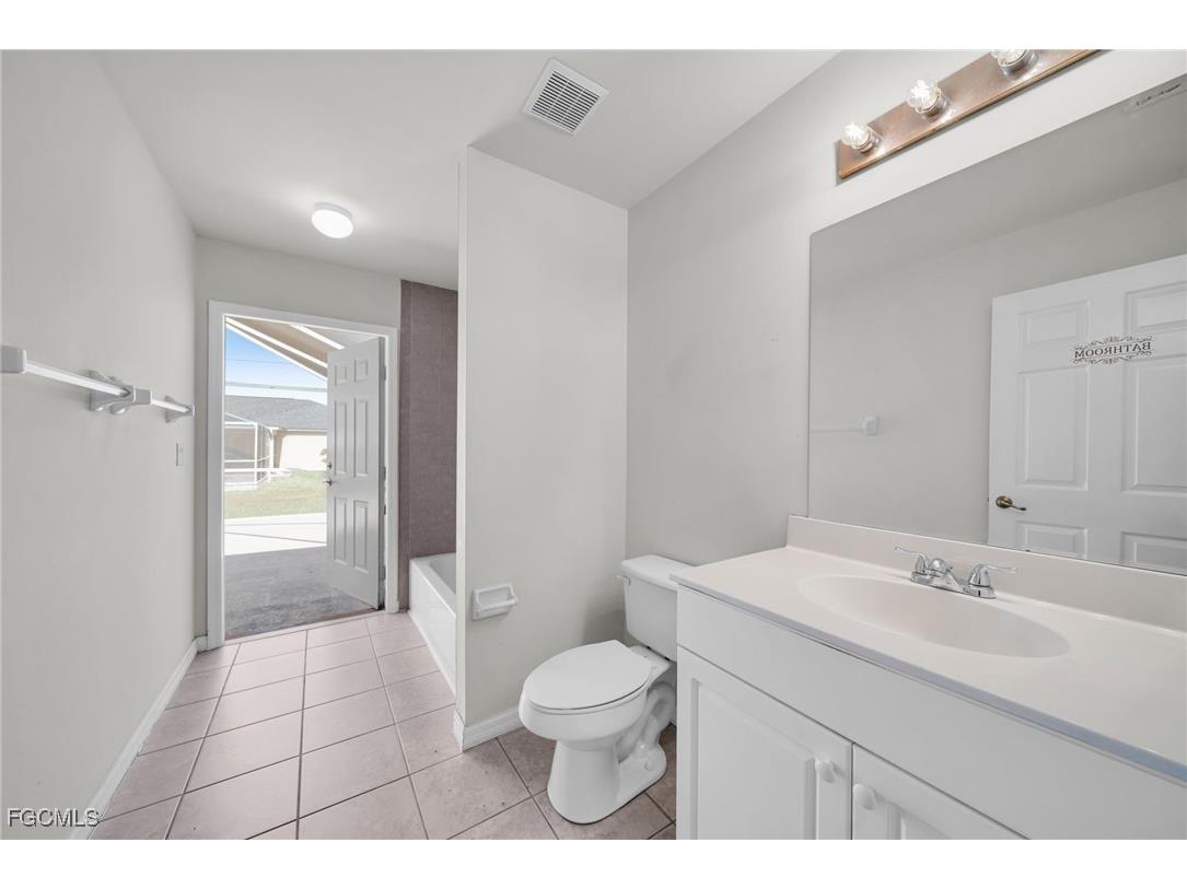 1205 SW 14th Terrace Cape Coral FL 33991 2025016118 image6