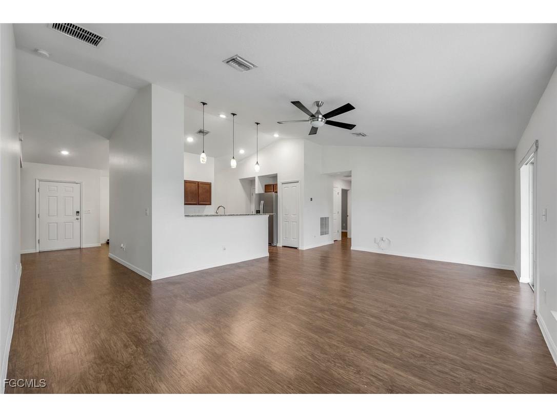 1205 SW 32nd Terrace Cape Coral FL 33914 2025023327 image10