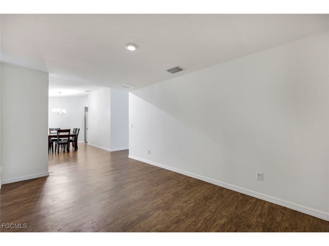 1205 SW 32nd Terrace Cape Coral FL 33914 2025023327 image13