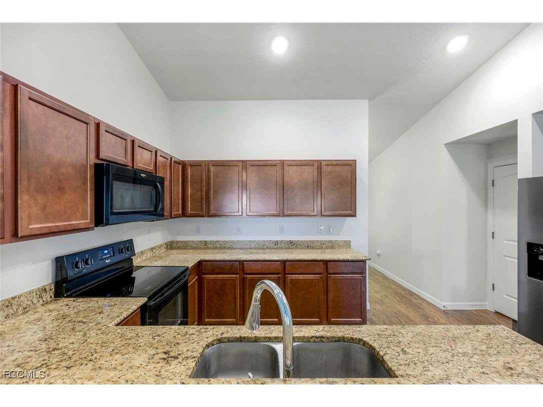 1205 SW 32nd Terrace Cape Coral FL 33914 2025023327 image8