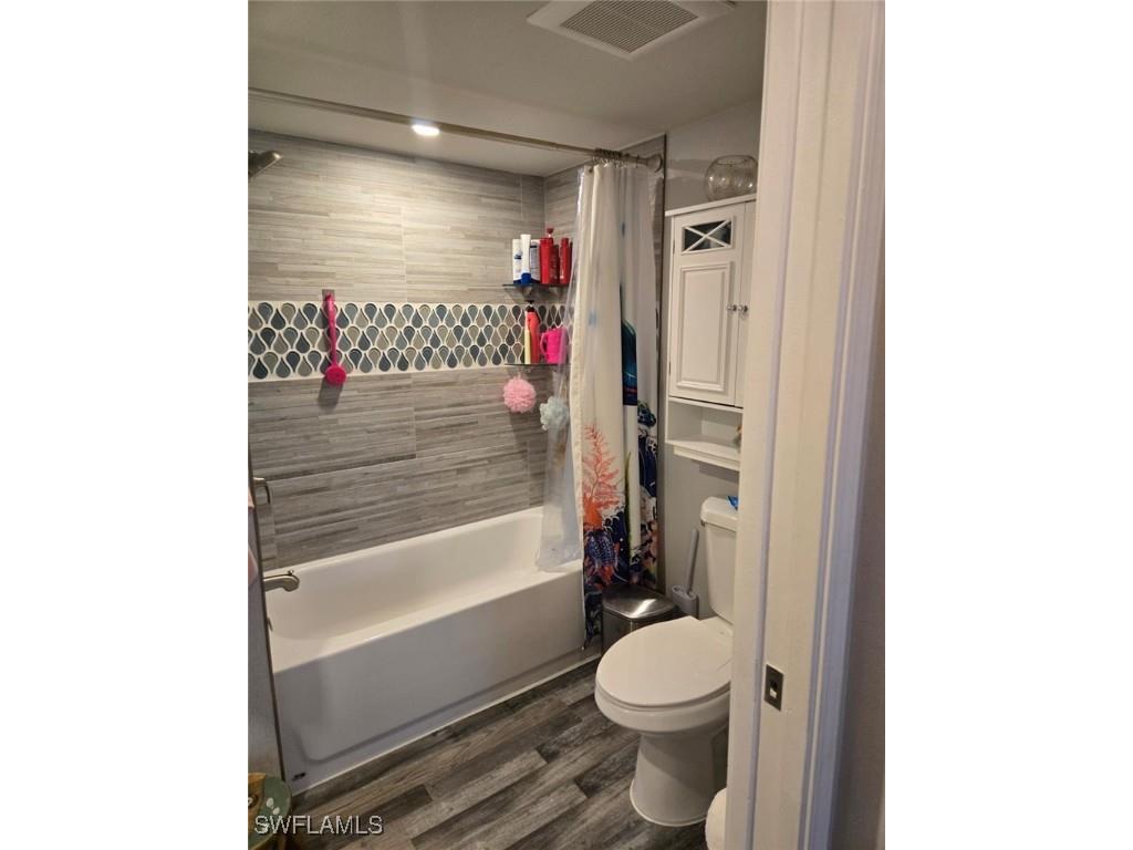 1205 Wildwood Lakes Blvd #206 Naples FL 34104 225026472 image10