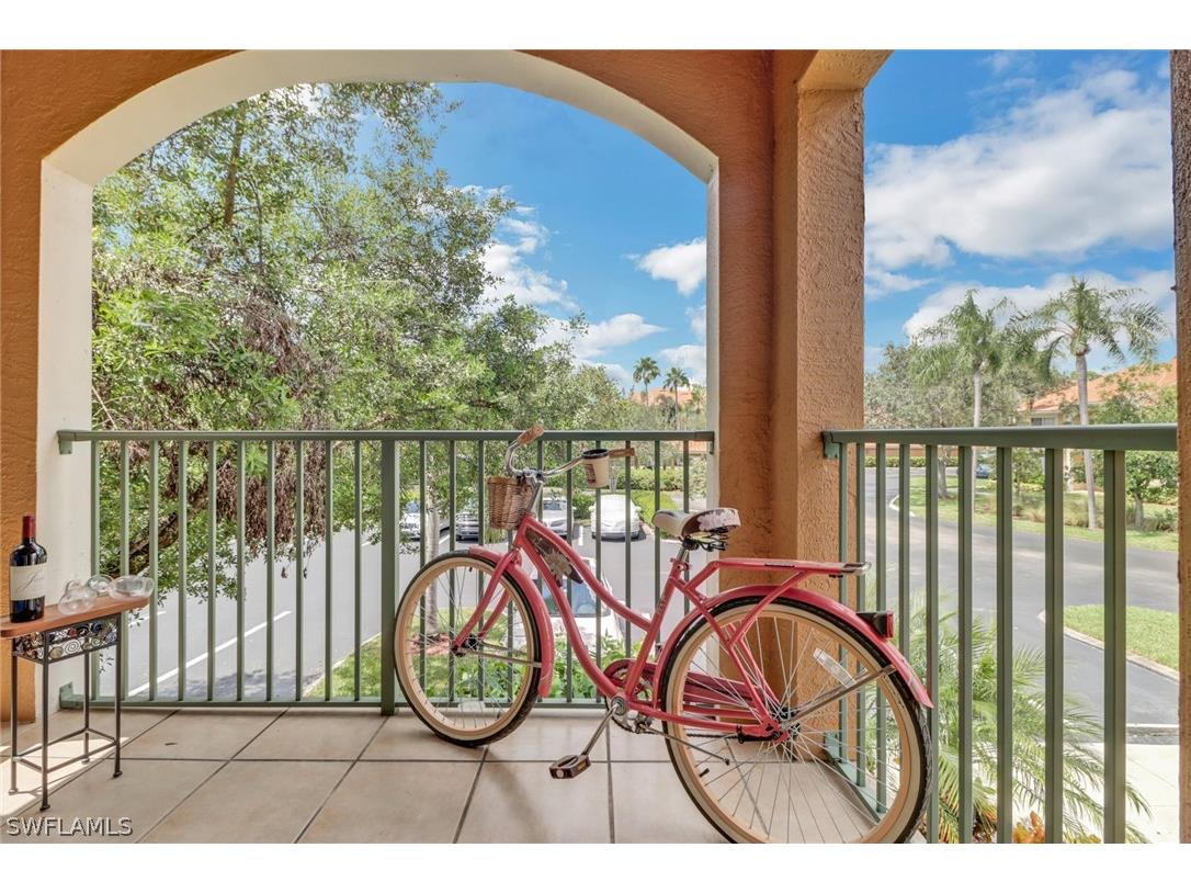 1205 Wildwood Lakes Boulevard #201 Naples FL 34104 226010865 image10