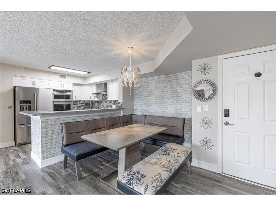 1205 Wildwood Lakes Boulevard #206 Naples FL 34104 226024872 image2