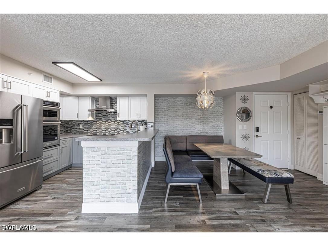 1205 Wildwood Lakes Boulevard #206 Naples FL 34104 226024872 image5