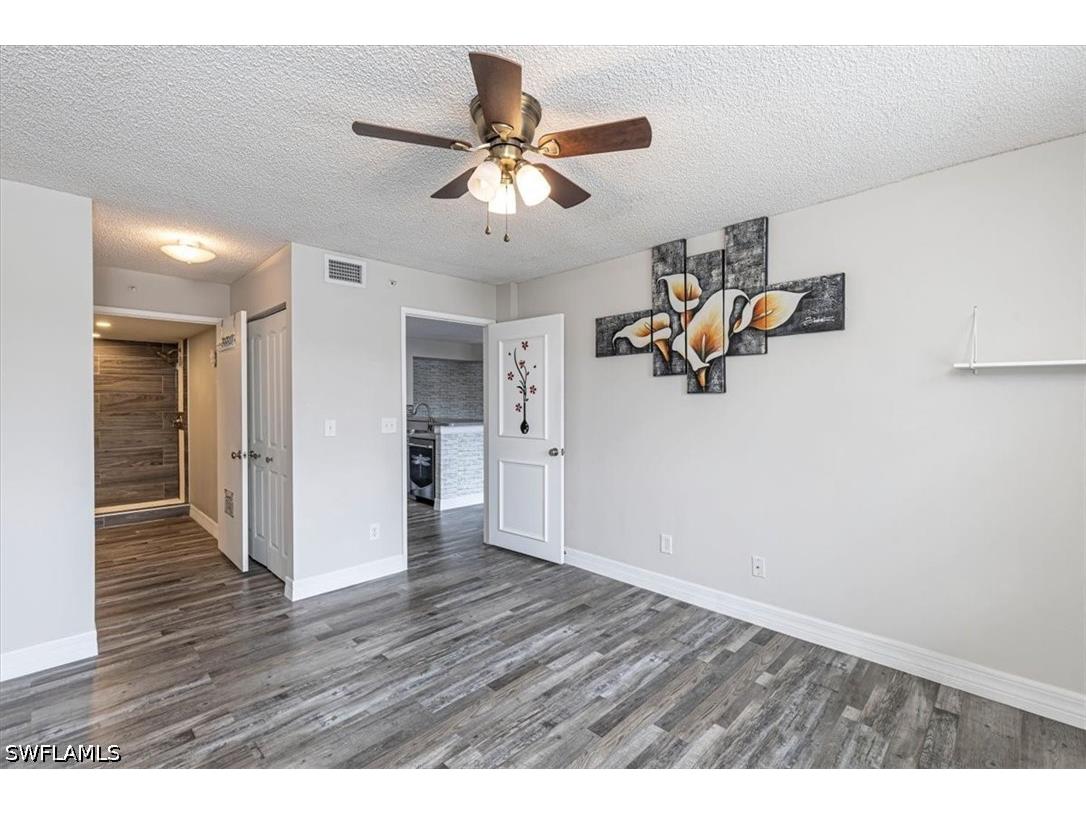 1205 Wildwood Lakes Boulevard #206 Naples FL 34104 226024872 image7