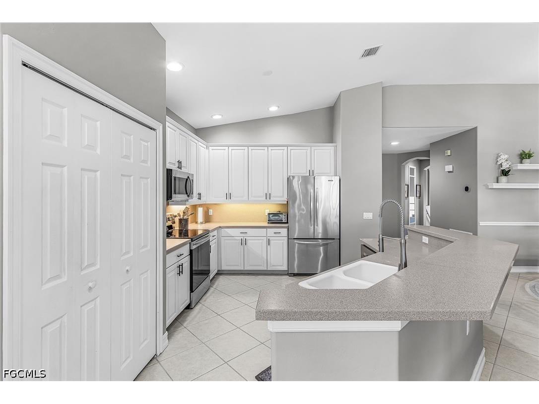 12051 Brassie Circle #D202 Fort Myers FL 33913 2026018580 image12