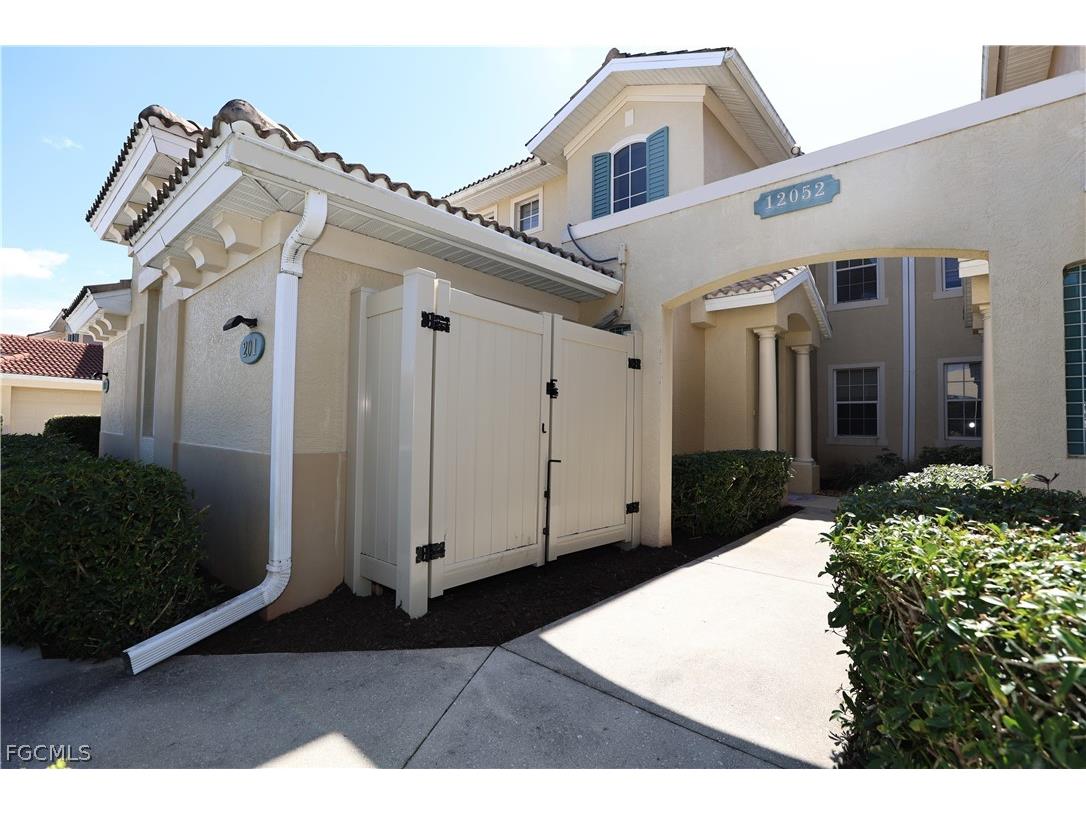 12052 Brassie Bend #201 Fort Myers FL 33913 2026007242 image2