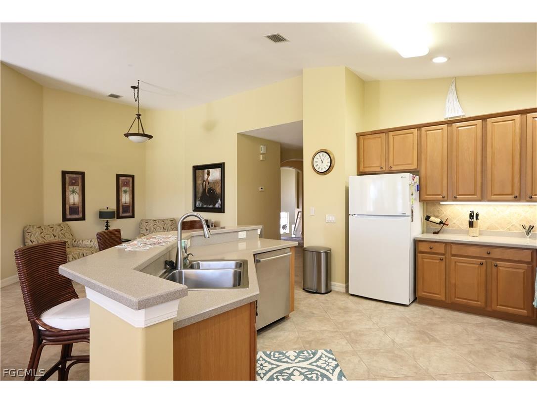 12052 Brassie Bend #201 Fort Myers FL 33913 2026007242 image4