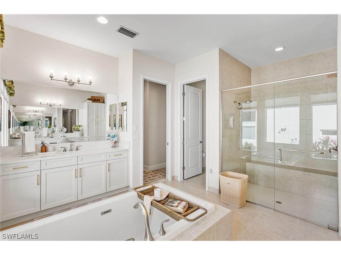 12058 Mimosa Street Naples FL 34120 226007920 image15