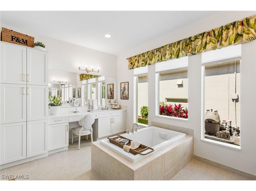 12058 Mimosa Street Naples FL 34120 226007920 image16