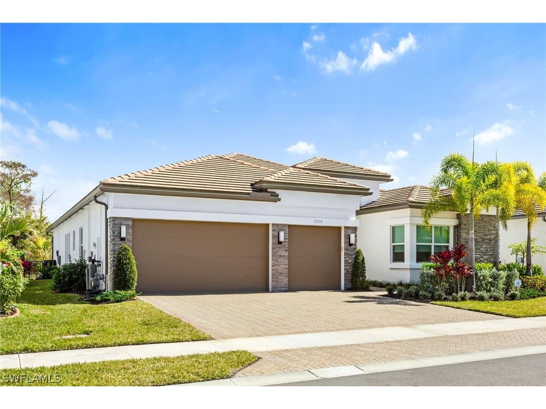 12058 Mimosa Street Naples FL 34120 226007920 image29