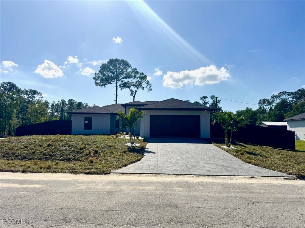 1206 E 11th Street Lehigh Acres FL 33972 2026001589 image1