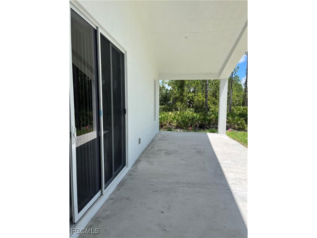 1206 Lake Avenue Lehigh Acres FL 33972 2025014617 image5