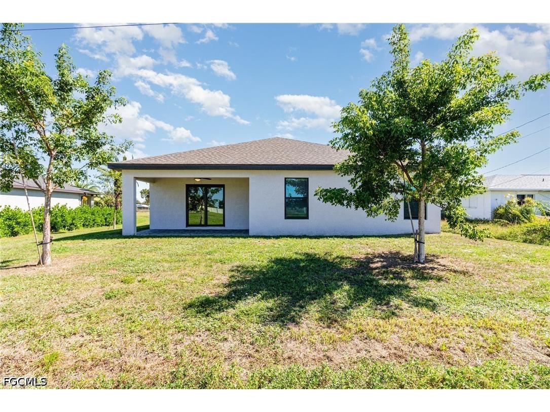 1206 NE 13th Place Cape Coral FL 33909 2026019815 image5