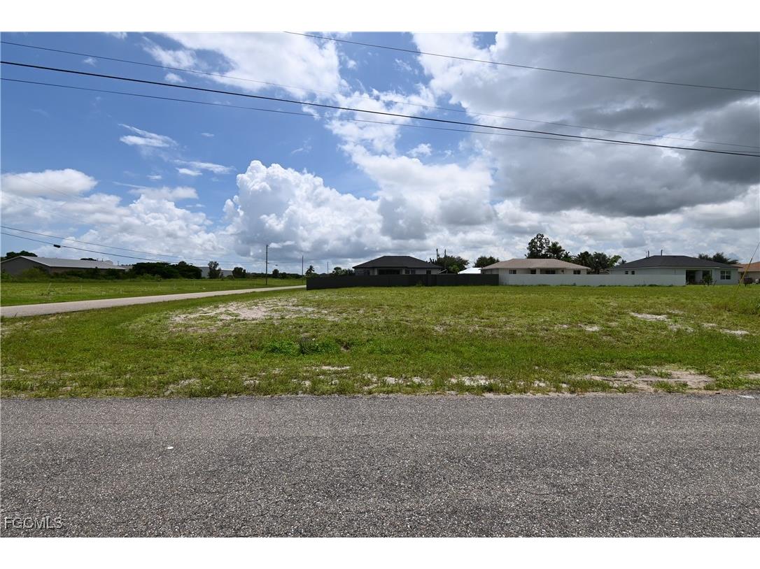 1206 NE 20th Place Cape Coral FL 33909 2025000174 image2