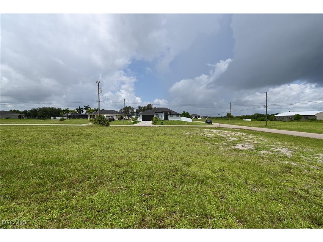 1206 NE 20th Place Cape Coral FL 33909 2025000174 image5