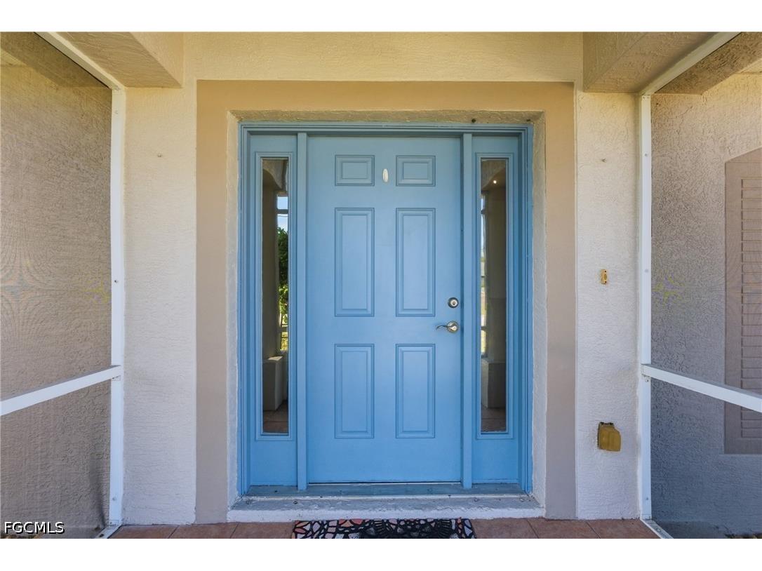 1206 NW 22nd Avenue Cape Coral FL 33993 2026014355 image2