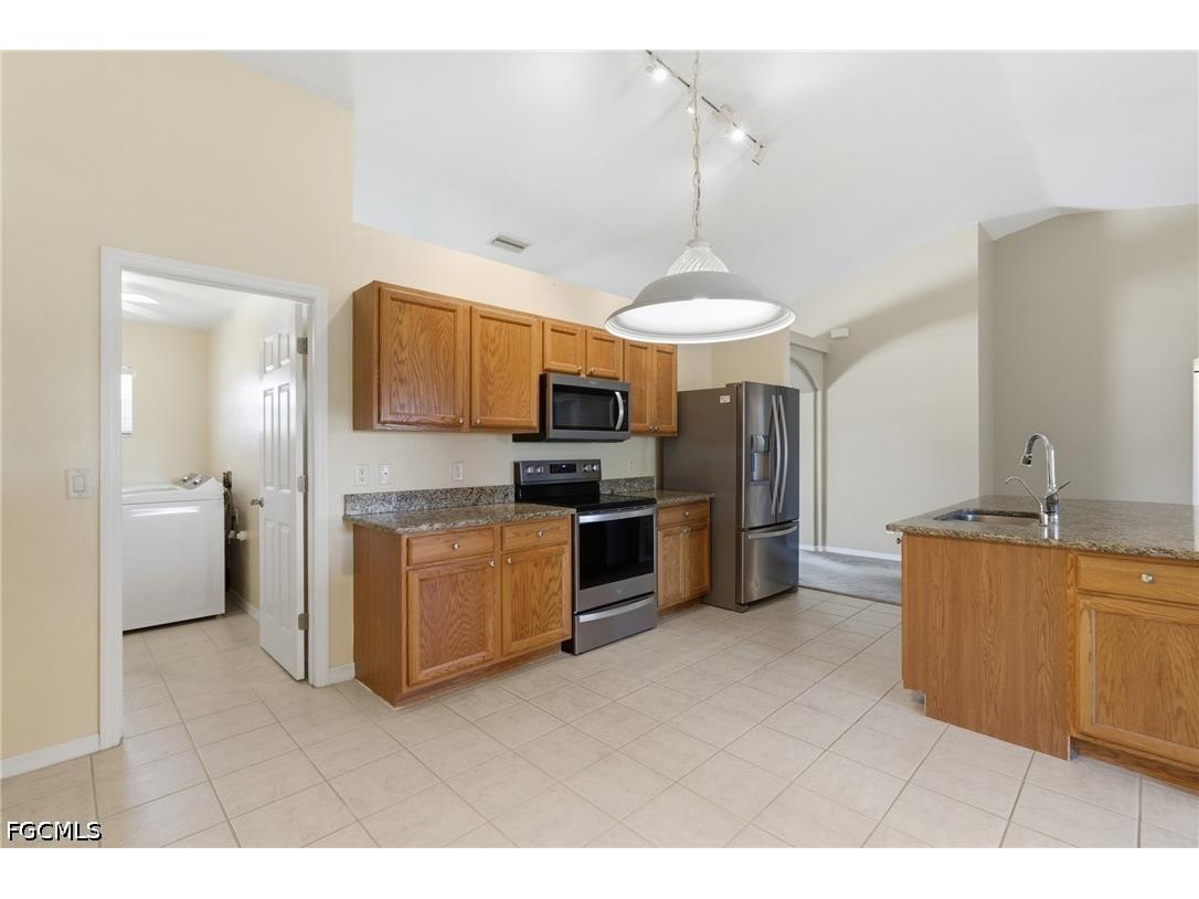 1206 NW 22nd Avenue Cape Coral FL 33993 2026014355 image6