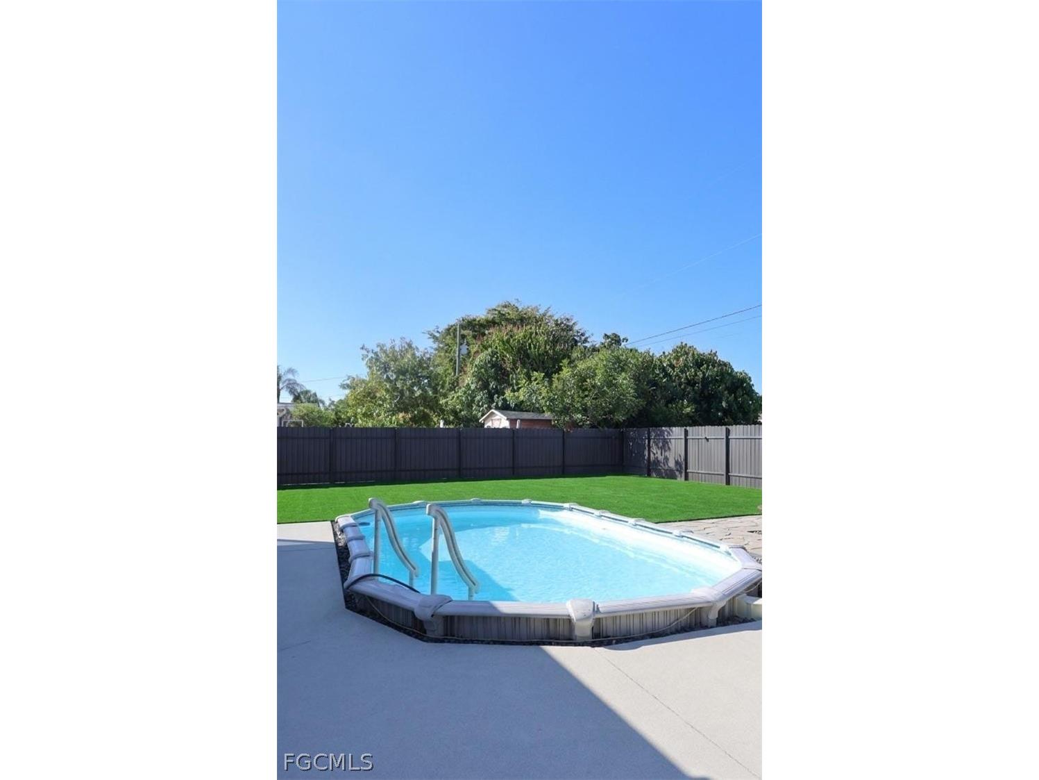 1206 SE 23rd Place Cape Coral FL 33990 2026001604 image30