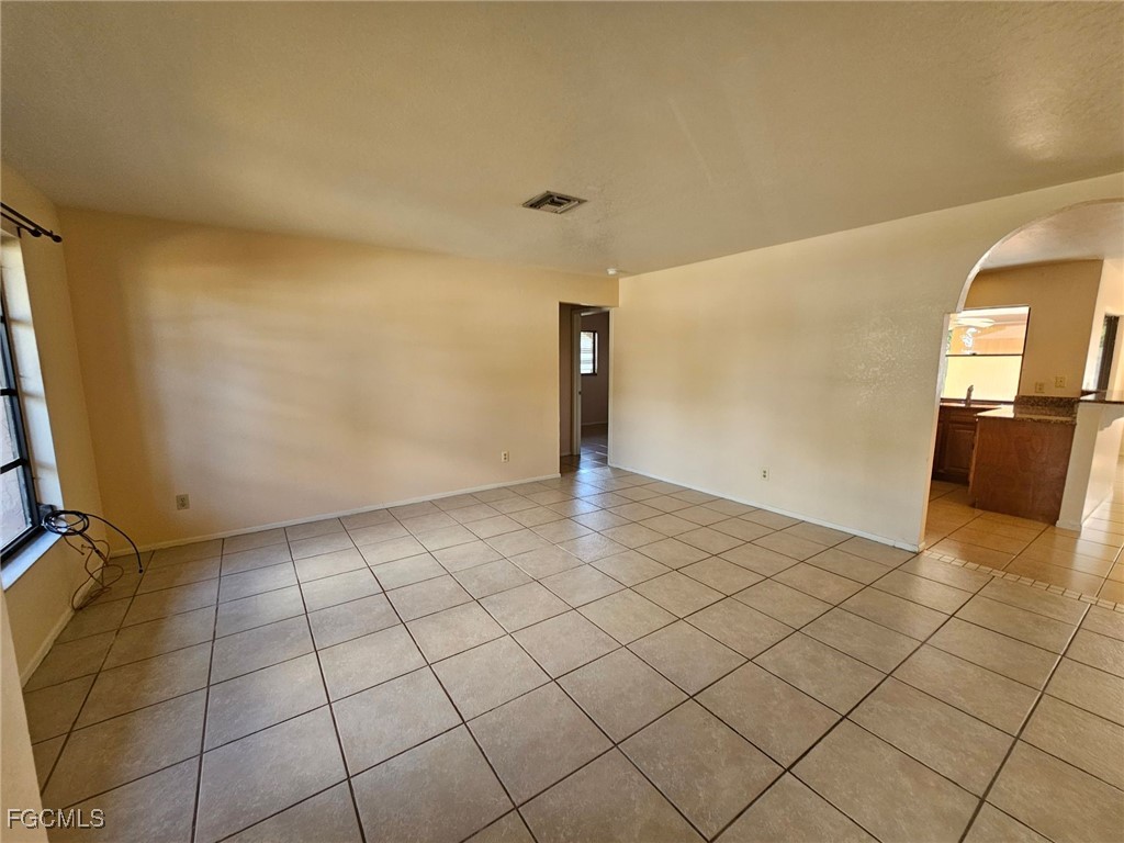 1206 SE 36th Terrace Cape Coral FL 33904 2025021046 image3