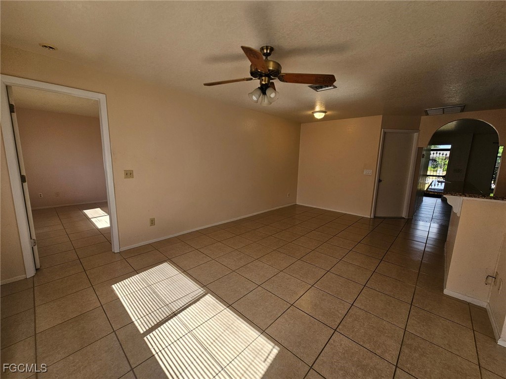 1206 SE 36th Terrace Cape Coral FL 33904 2025021046 image4