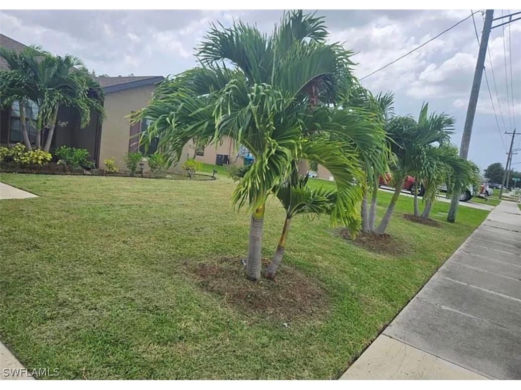 1206 SW Trafalgar Parkway Cape Coral FL 33991 226011944 image2