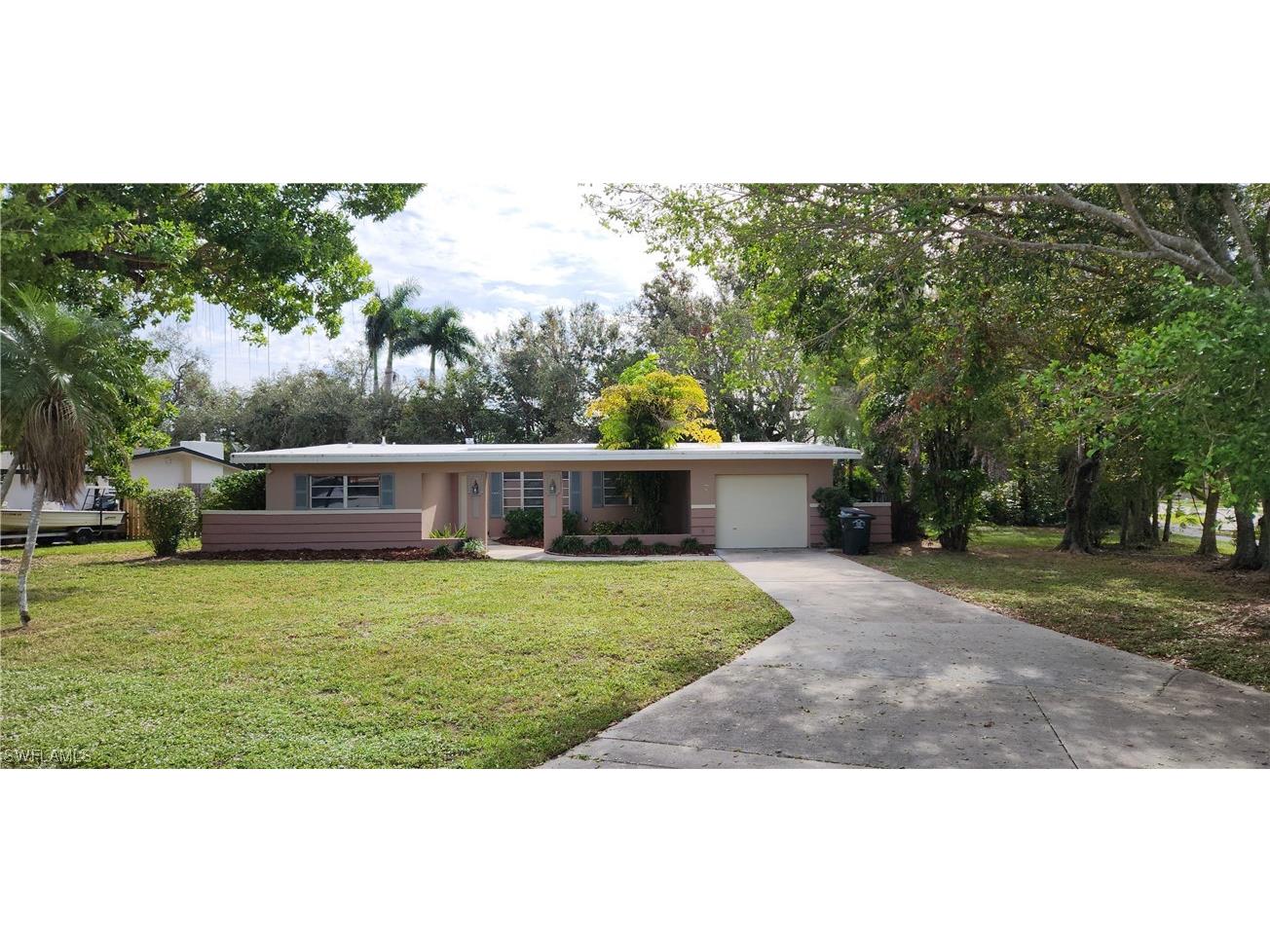 1206 Stadler Drive Fort Myers FL 33901 223090283 image1