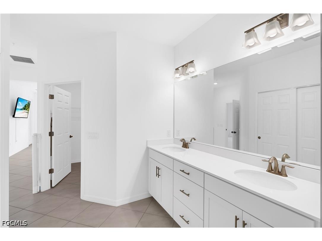 12061 Santaluz Drive #201 Fort Myers FL 33913 2026025199 image26
