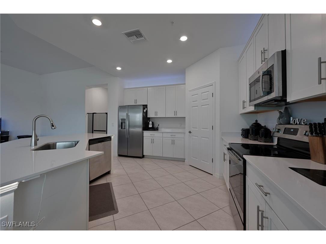 12061 Santaluz Drive #201 Fort Myers FL 33913 225070016 image7