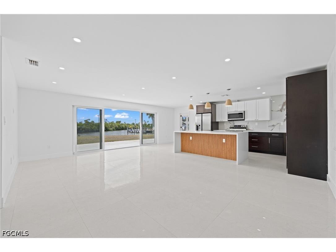 12065 Boat Shell Drive Matlacha Isles FL 33991 2026014031 image2