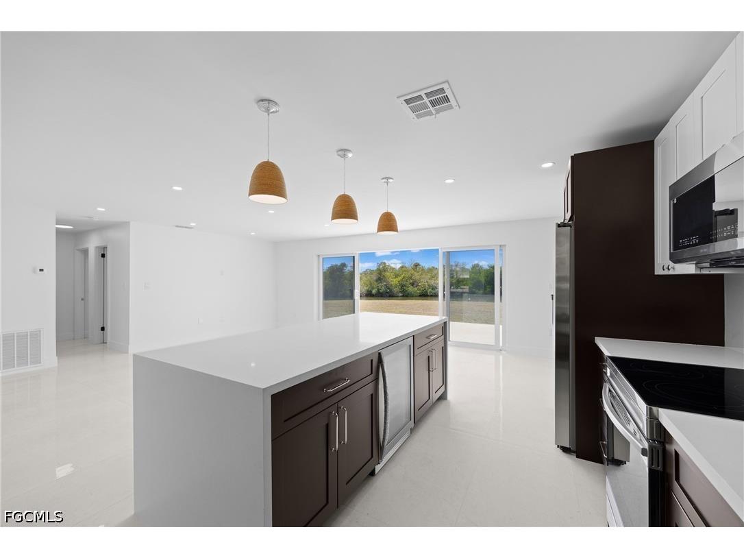 12065 Boat Shell Drive Matlacha Isles FL 33991 2026014031 image9